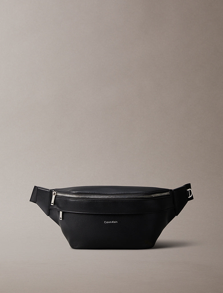 Marsupio in pelle micro martellata Calvin Klein black