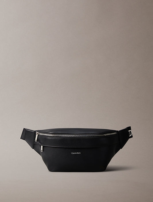 Marsupio in pelle micro martellata Calvin Klein black