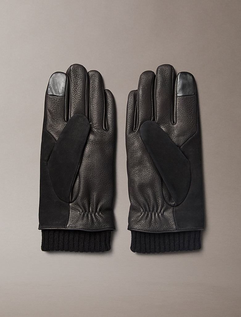 Guanti touchscreen in morbida pelle Calvin Klein Black