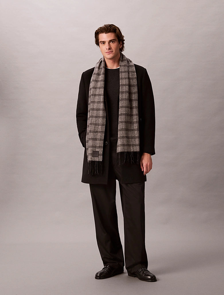 Sciarpa a quadri in lana con stemma in pelle Calvin Klein Black