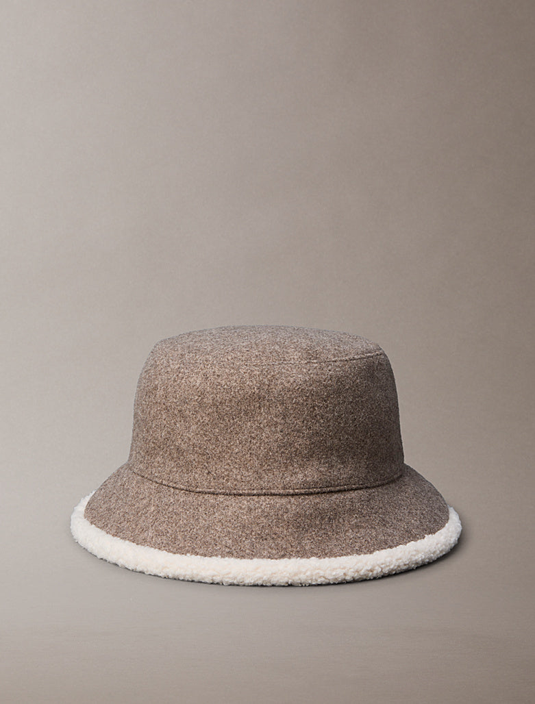 Cappello alla pescatora in fetro teddy double-face Calvin Klein demitasse heather