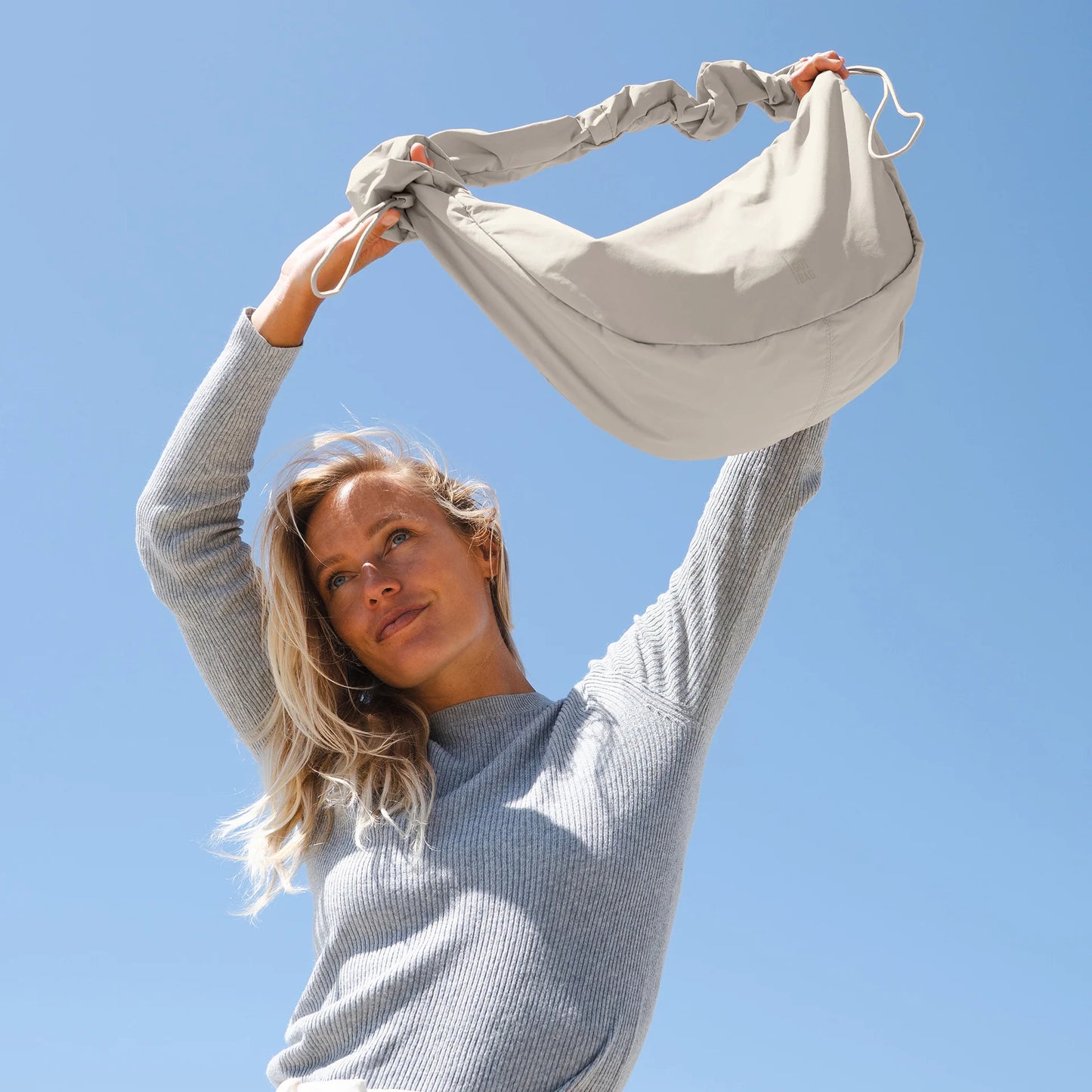 MOON BAG RUFFLE GOT BAG