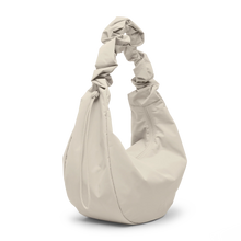Carica l'immagine nel visualizzatore di Gallery, MOON BAG RUFFLE GOT BAG
