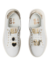 Carica l&#39;immagine nel visualizzatore di Gallery, Sneakers Donna GioPiu con Dettagli Glamour
