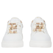 Carica l&#39;immagine nel visualizzatore di Gallery, Sneaker Chic in pelle con accessori colore bianco-beige
