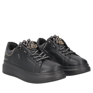 Sneaker slip-on Chic con perle colore nero