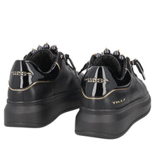 Carica l&#39;immagine nel visualizzatore di Gallery, Sneaker slip-on Chic con perle colore nero
