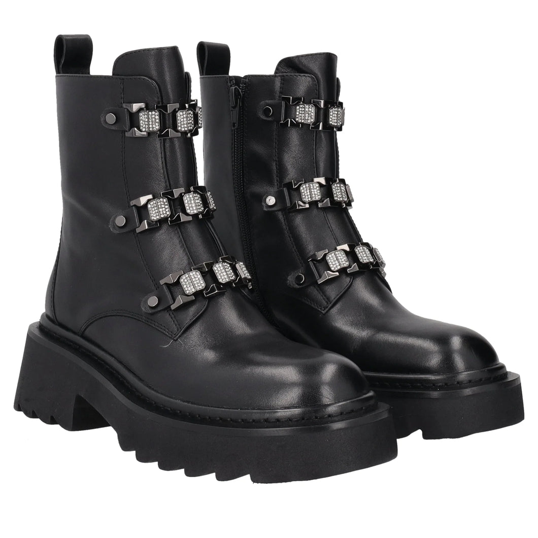 Stivaletto Lea in pelle con accessori strass colore nero