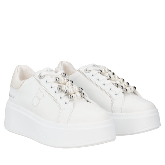 Sneaker gioiello Clara in pelle con perle colore bianco Tosca Blu