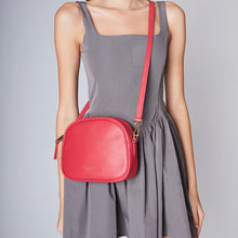 Carica l&#39;immagine nel visualizzatore di Gallery, Tracollina moony bags colore corallo
