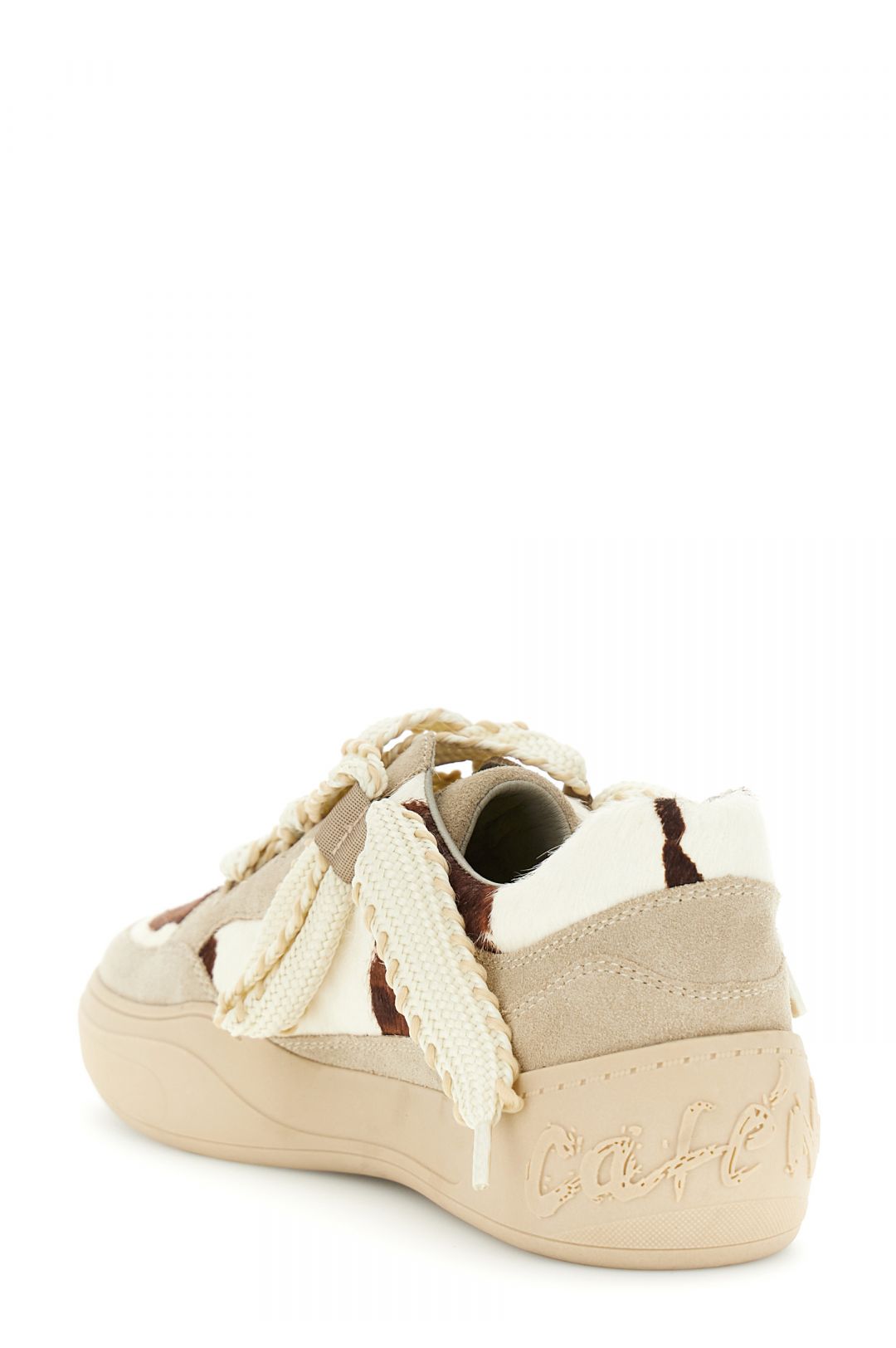 CafèNoir sneakers in pelle scamosciata con riporti in pelle effetto mucca con charm beige/mucca