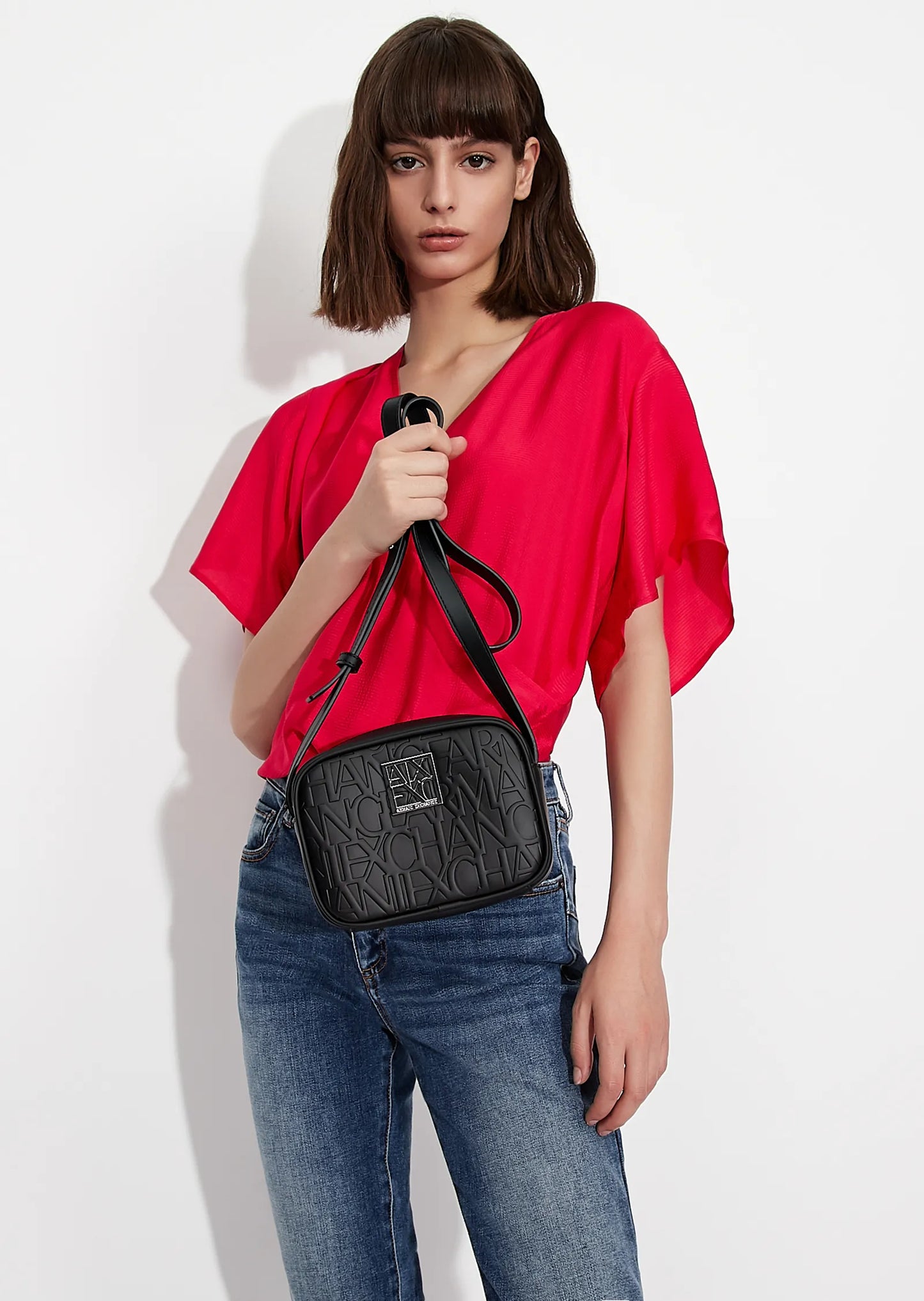 Camera case con scritta logo all-over a contrasto